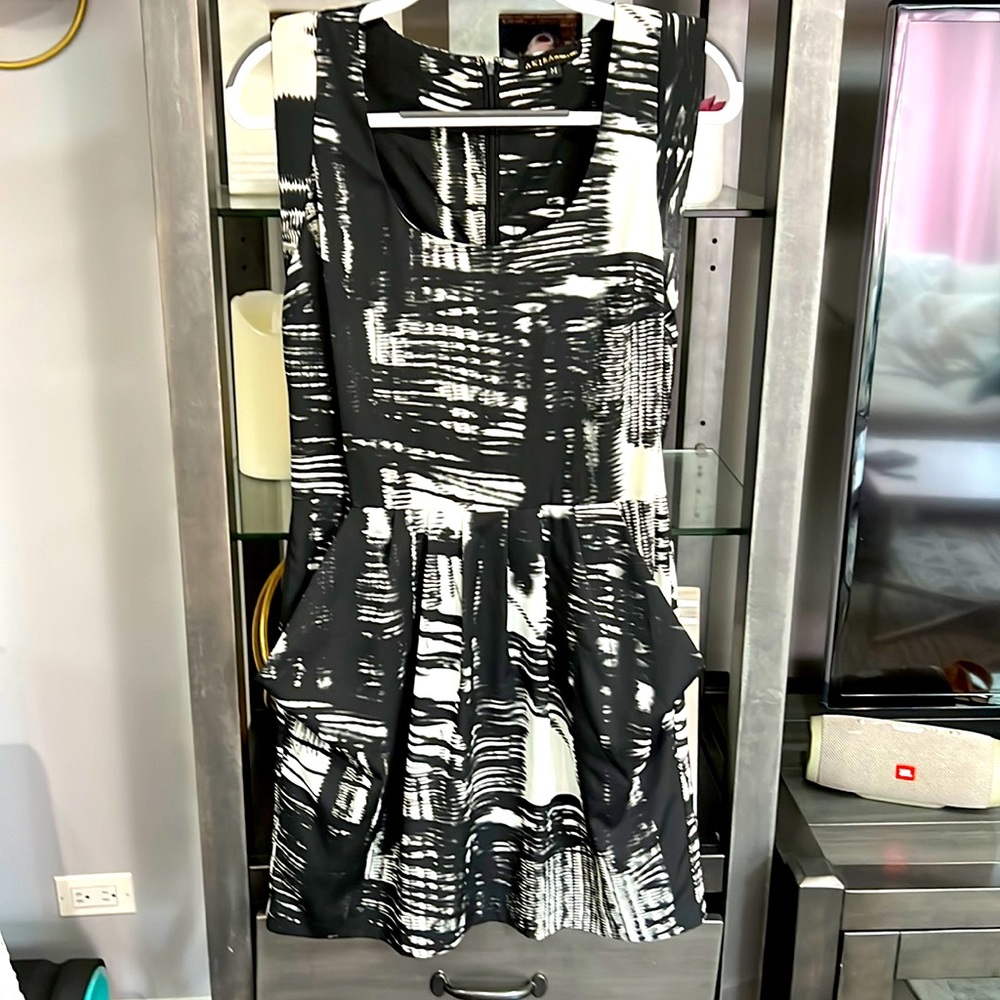 🤍Akira Black Label black/white pocket dress sz Md🤍
